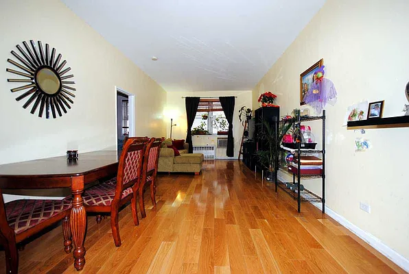 Sold by CENTURY 21 Sunny Gardens Realty, Inc. | media 8