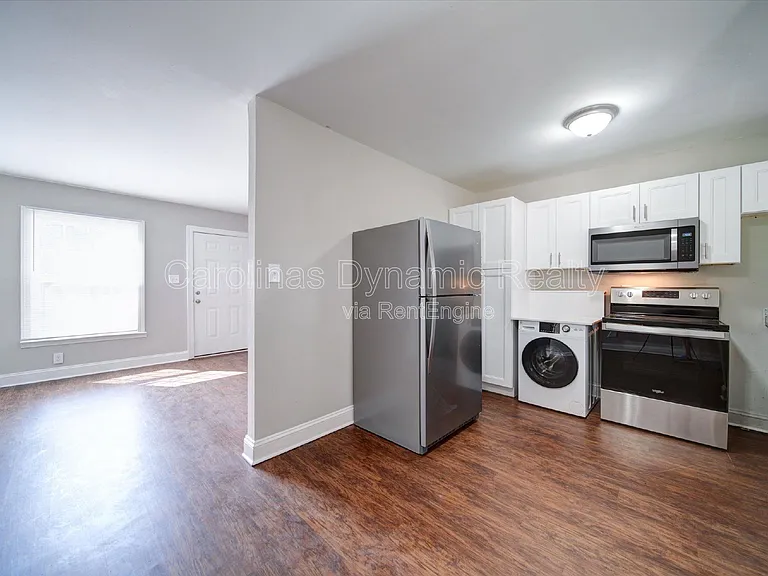 321 S Gardner Ave #6 — Photo 14