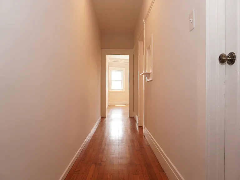 1661 Leavenworth St #2 — Photo 12