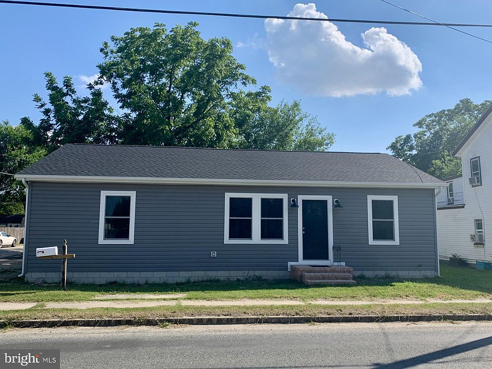 1st image of 601 W Sunset Ave