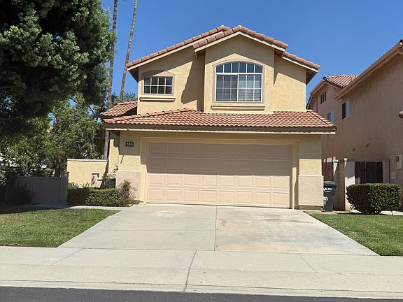 2nd image of 555 E Nubia St