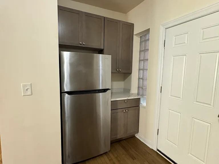 4842 W Belle Plaine Ave #2N — Photo 1