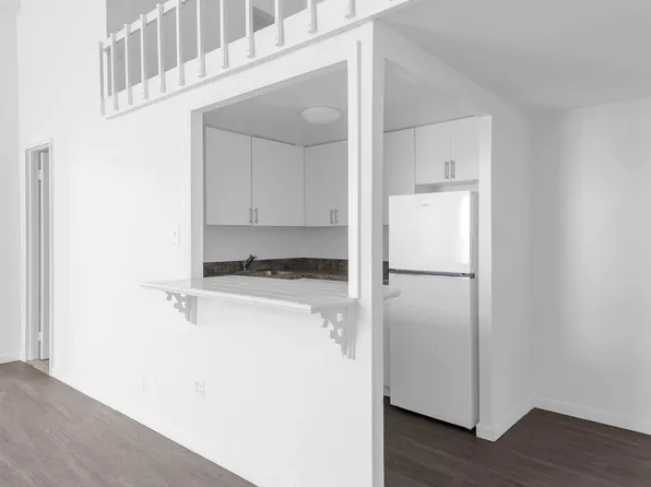 88 Fulton Street image 3 of 14