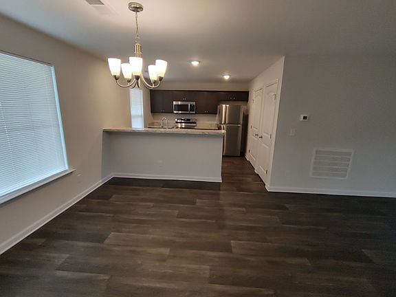 5th image of 49 Turningstone Blvd APT 1