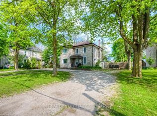 332 Queen St W, Cambridge, ON