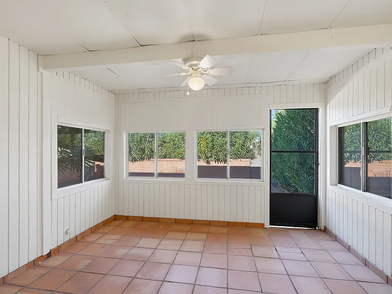 359 N Calle Del Chancero — Photo 13