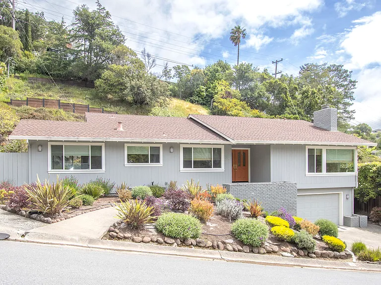 38 Paseo Way — Photo 7
