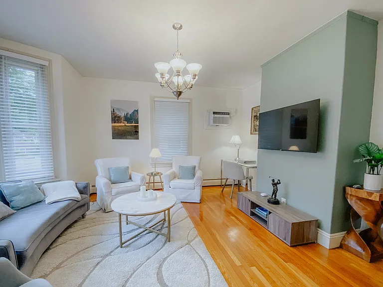 97 E Manning St #1 — Photo 8