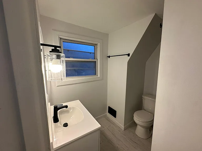 2323 Patterson Ave — Photo 13