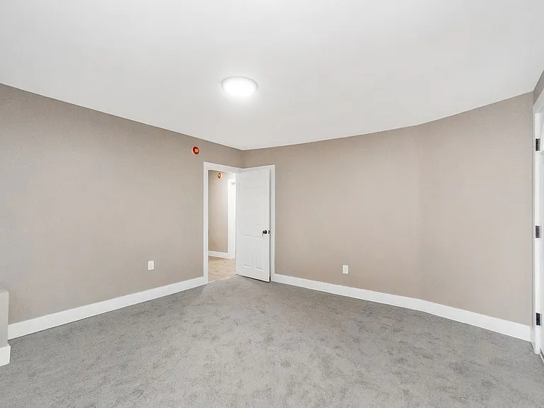 2269 Pennsylvania Ave — Photo 19