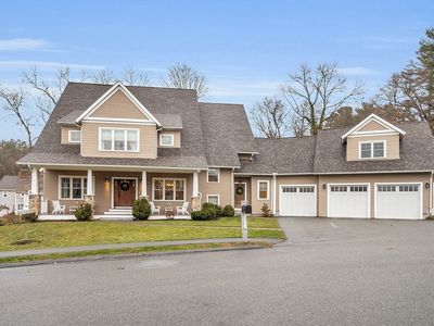 1 Pagos Way, Lynnfield, MA, 01940