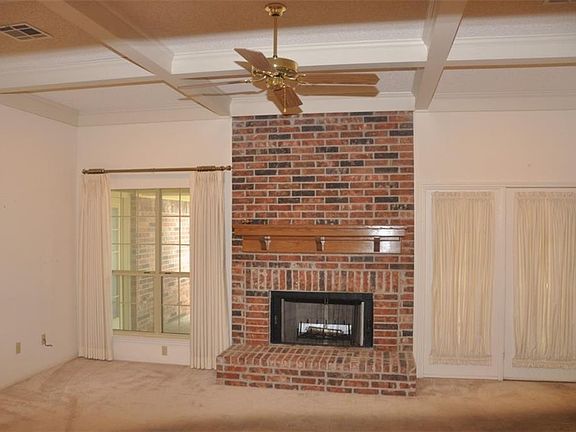 3rd image of 1204 Mesa Verde Dr