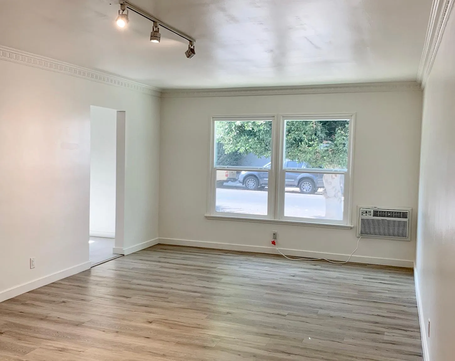 1 bed, $1,875 — Photo 2