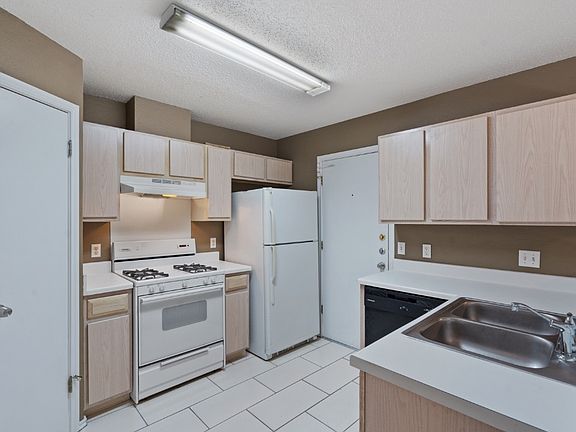 4th image of 7228 Aldea Dr Unit A-1