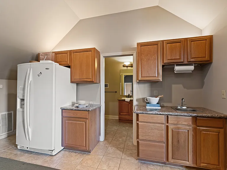 118 W Bayou Pkwy — Photo 10