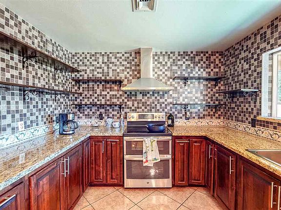 5th image of 11713 E Via Salida