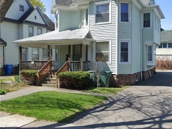 12 Fairview Hts, Rochester, NY 14613