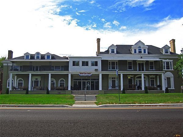 Detroit Care Center(Photo)