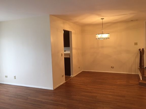 4th image of 251 Coventry Cir #251