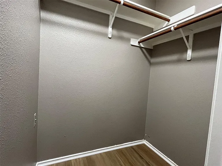 15106 Chamberlain Ct — Photo 27