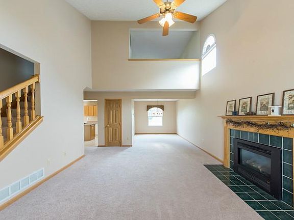 4th image of 4924 Scioto Park Ave