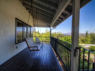 1056 Riverview Dr, Fallbrook, CA 92028