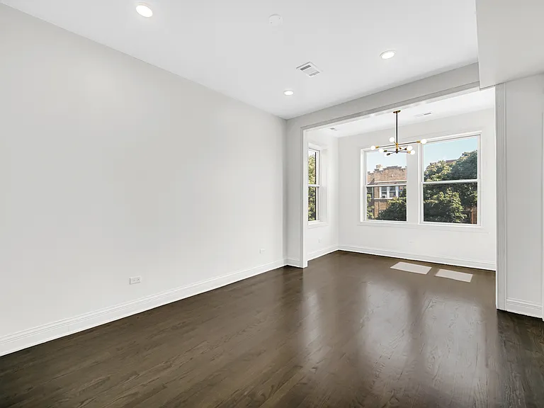 2620 N Ridgeway Ave #3 — Photo 7
