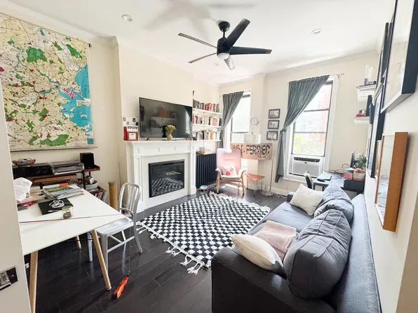 164 India Street image 6 of 31