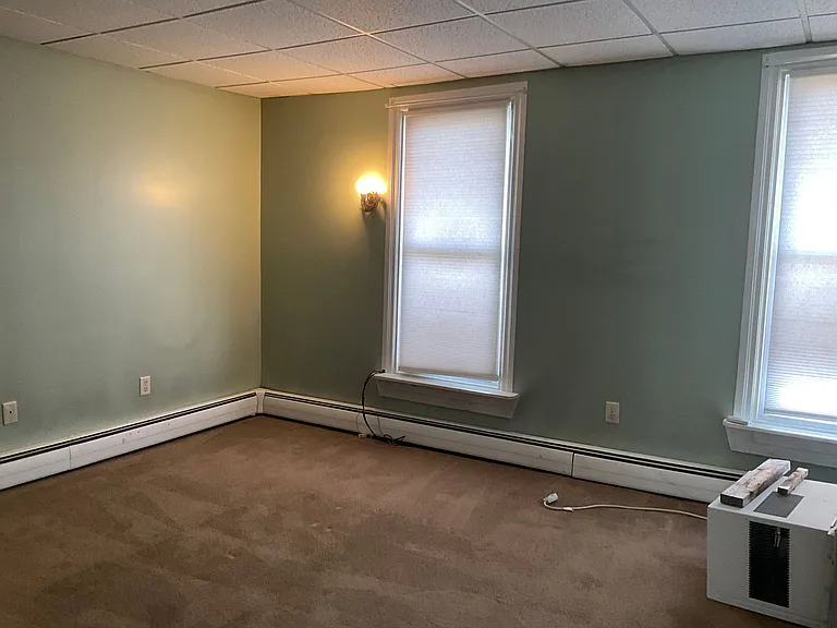 112 W Main St — Photo 29