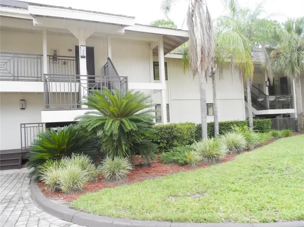 4752 Fox Hunt Dr Unit 818, Wesley Chapel, FL 33543