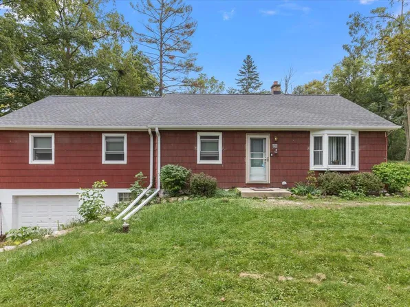 6755 Settler AVENUE, Waterford, WI 53185