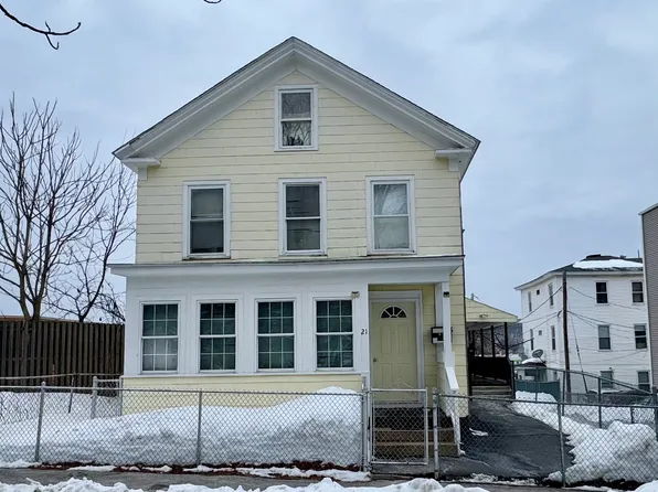 21 Clarkson St #1, Worcester, MA 01604