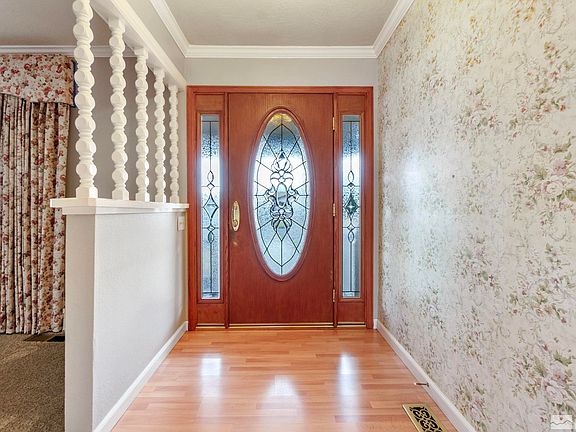 3rd image of 1593 Wildrose Dr