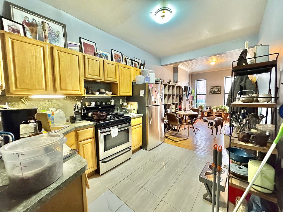 1st image of 79 Underhill Ave #1A