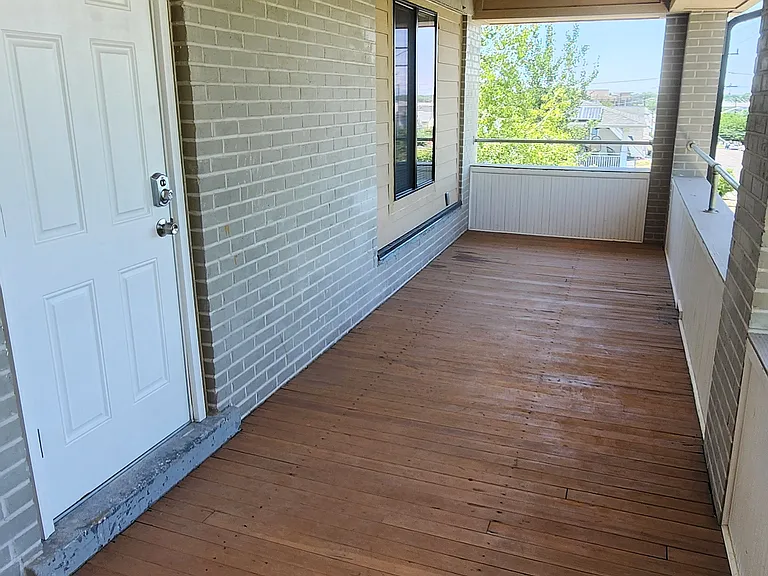 539 E 22nd St #3 — Photo 10