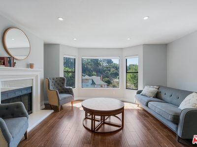 708 Ganymede Dr, Los Angeles, CA, 90065