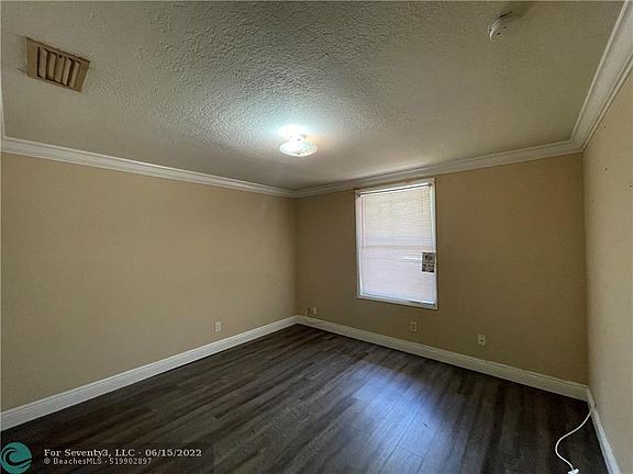 5th image of 7188 Southgate Blvd #7188