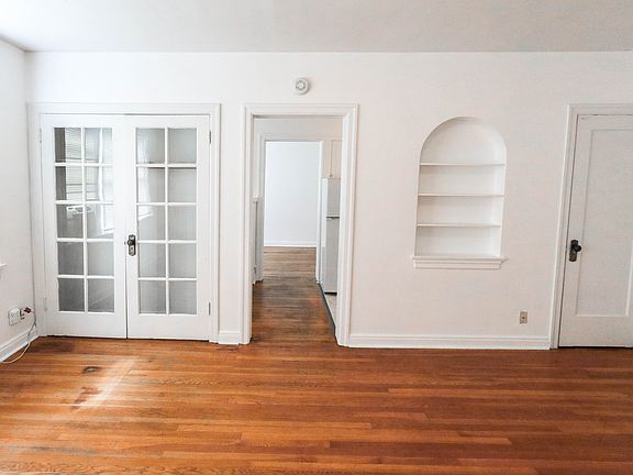 2nd image of 740 E Broadway #C-304