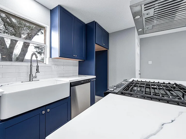 3610 Brier Gardens Dr — Photo 8
