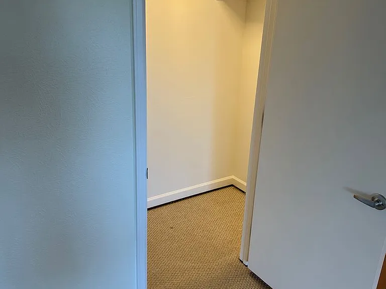 2265 Vassar Dr — Photo 10