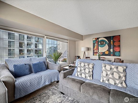 5th image of 1415 2nd Avenue #1404