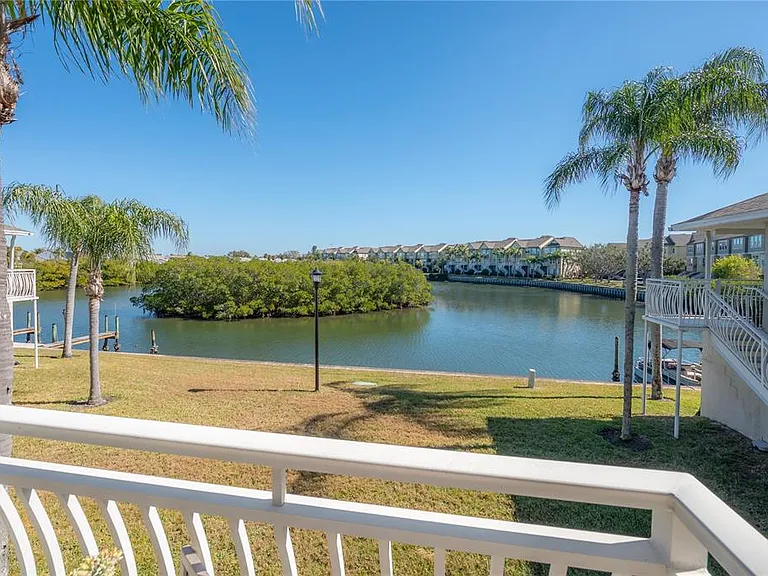 8812 Bay Pointe Dr #D202 — Photo 14