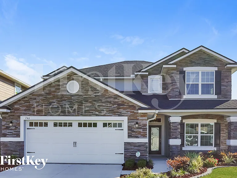 746 Sycamore Way — Photo 1