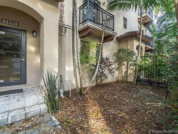 3rd image of 2906 Center St #2906