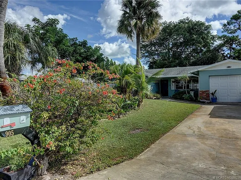 905 SE Flamingo Ave — Photo 36