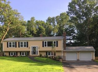 511 Wolf Swamp Rd, Longmeadow, MA 01106