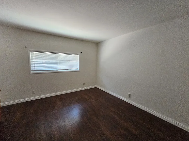 8821 Woolley Ln — Photo 5