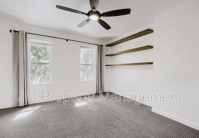 3549 N Williams St — Photo 14