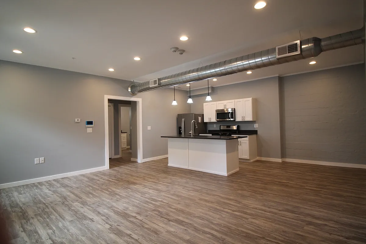 Building Photo - 113 Remsen St