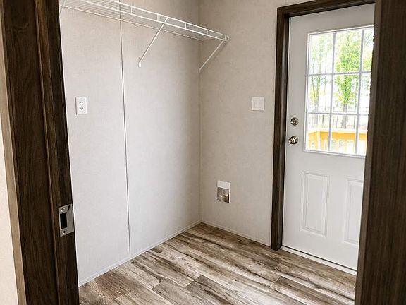 4th image of 2120 S Burleson Blvd Trailer 9
